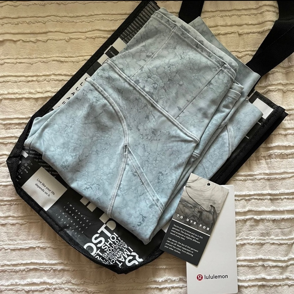 Lululemon short